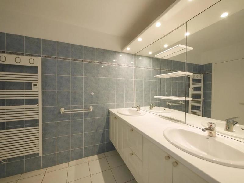 Appartement - 90 m² - 3 pièces