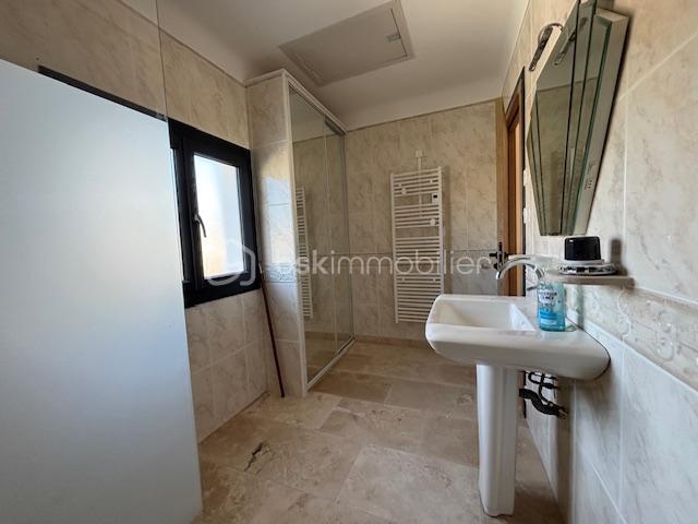 Maison traditionnelle - 115 m² - 5 pièces