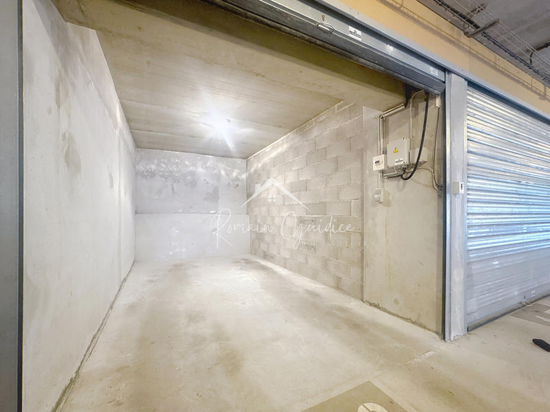 Appartement - 82 m² - 3 pièces