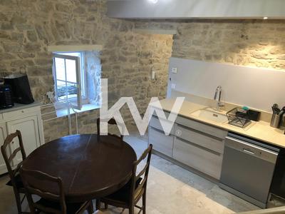 Maison - 181 m² - 6 pièces