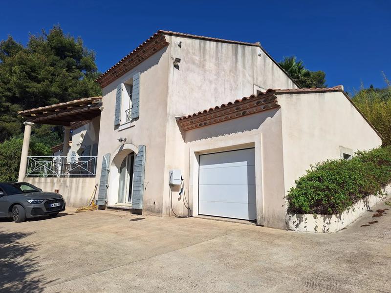 Villa - 160 m² - 5 pièces