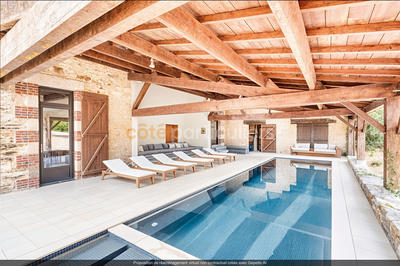 Maison de maîtres - 275 m² - 9 pièces