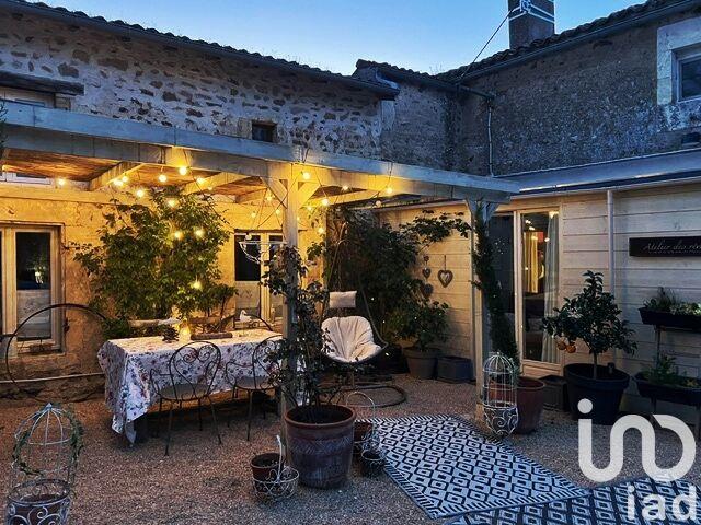 Maison - 244 m² - 8 pièces