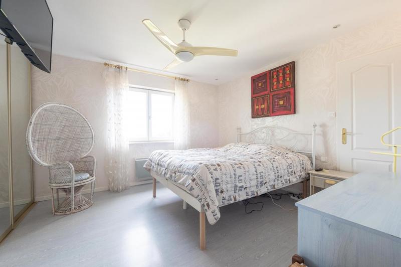 Maison - 236 m² - 10 pièces