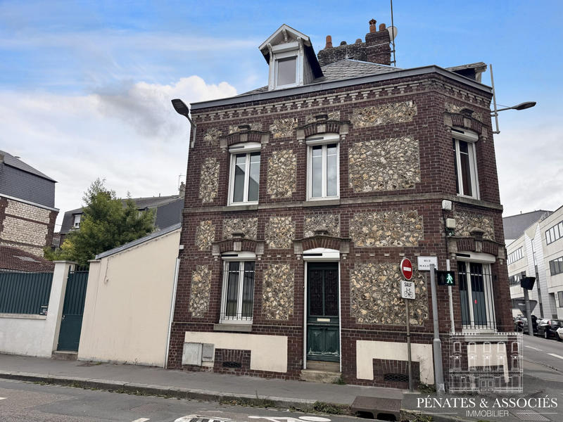 Maison - 75 m² - 5 pièces