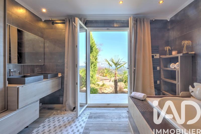 Maison de maîtres - 225 m² - 6 pièces