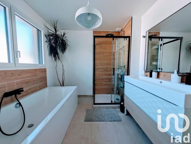 Maison - 123 m² - 5 pièces