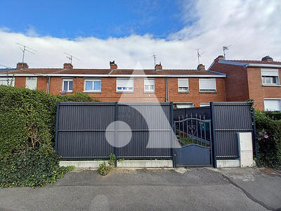 Maison - 79 m² - 7 pièces