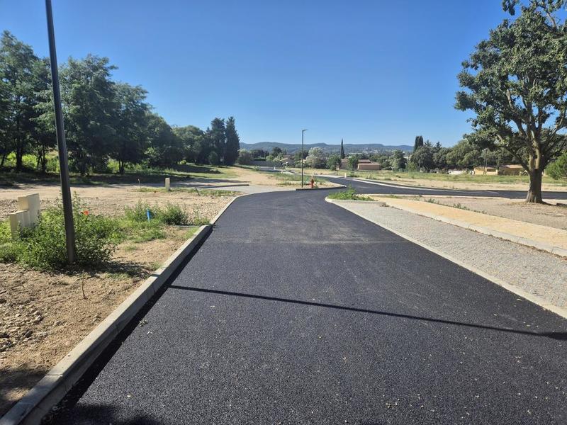 Terrain constructible - 915 m²