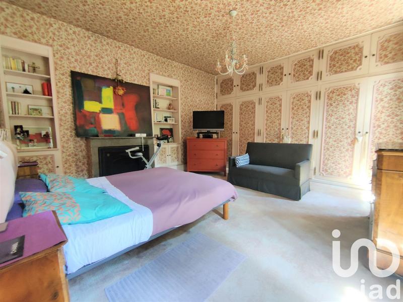 Maison - 186 m² - 8 pièces