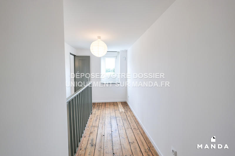 Chambre - 10 m² - 5 pièces