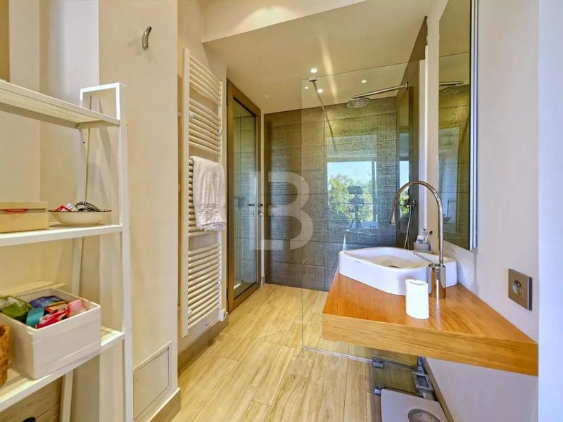 Appartement - 138 m² - 4 pièces