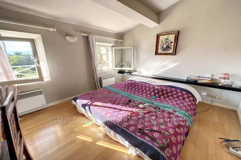 Maison de village - 300 m² - 9 pièces