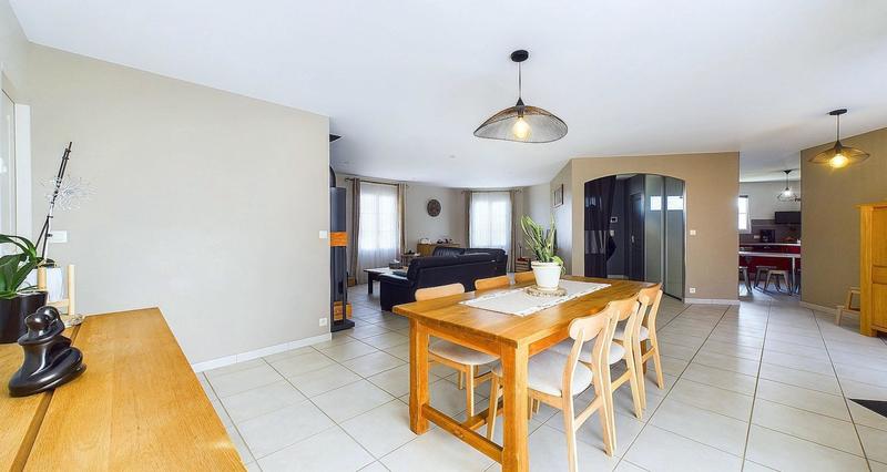 Maison - 142 m² - 6 pièces