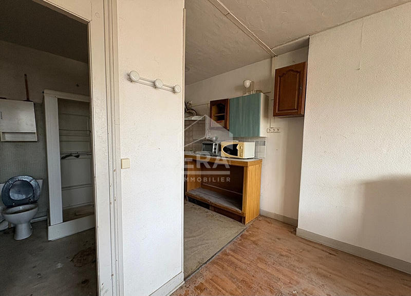 Immeuble - 140 m² - 10 pièces