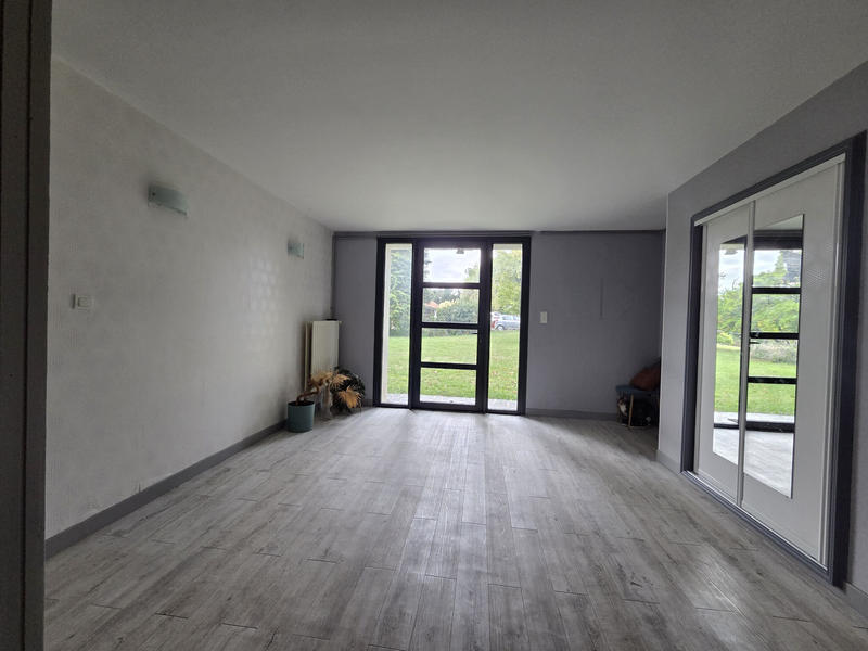 Maison - 163 m² - 8 pièces