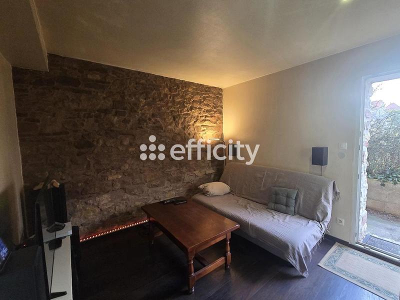 Maison traditionnelle - 160 m² - 8 pièces