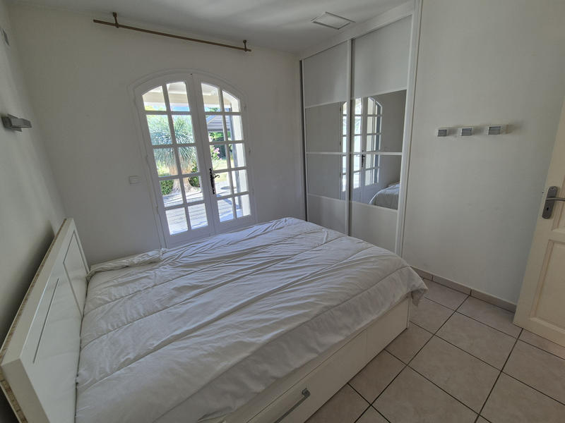 Maison - 208 m² - 8 pièces