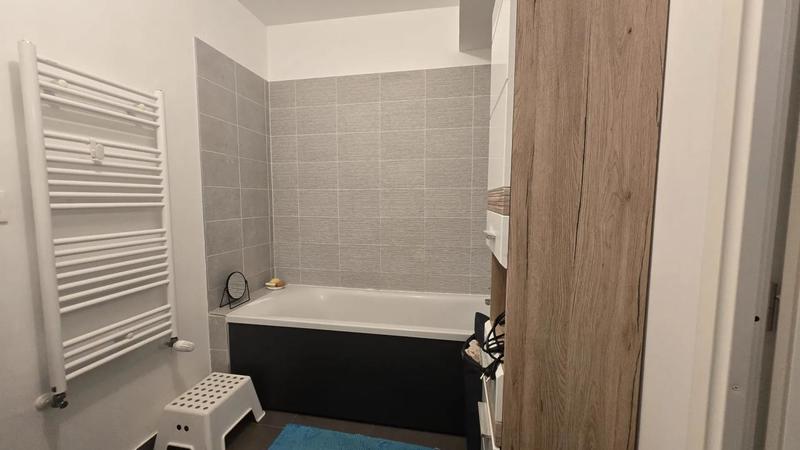 Appartement - 93 m² - 4 pièces