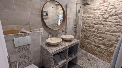 Immeuble - 162 m² - 9 pièces