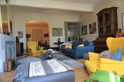 Maison de maîtres - 511 m² - 13 pièces