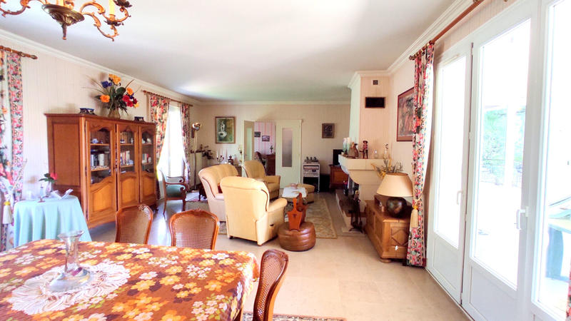 Maison - 289 m² - 8 pièces