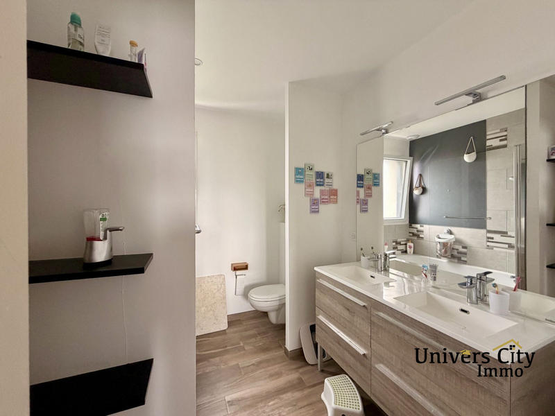 Maison contemporaine - 109 m² - 6 pièces