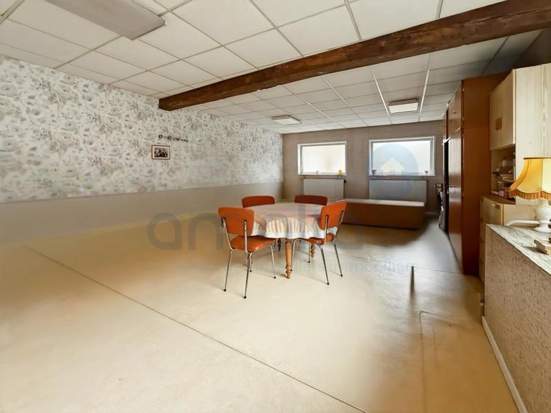 Maison - 369 m² - 11 pièces