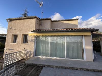 Maison - 143 m² - 4 pièces