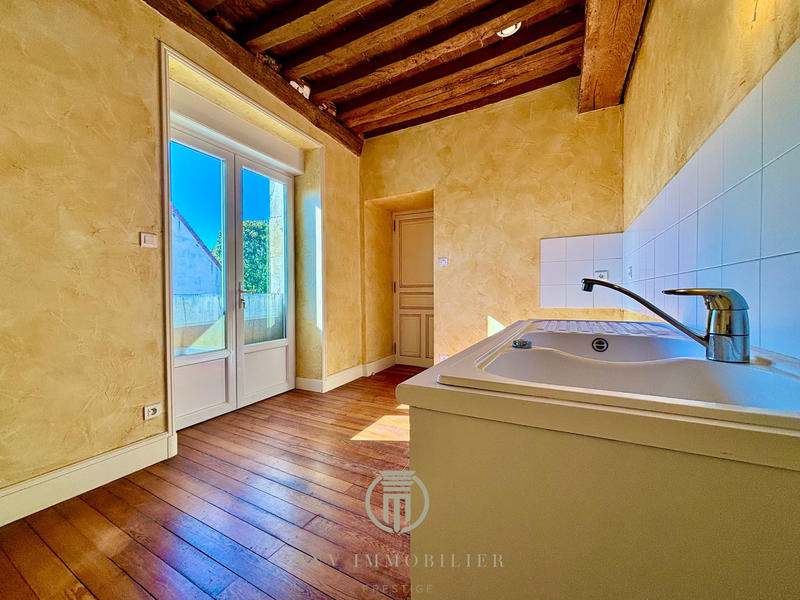 Maison - 275 m² - 5 pièces