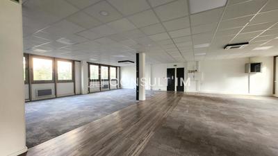 Bureau - 273 m²