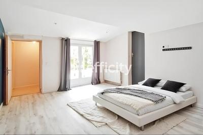 Maison - 142 m² - 7 pièces