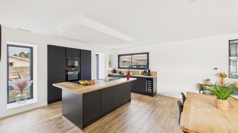 Maison - 160 m² - 5 pièces