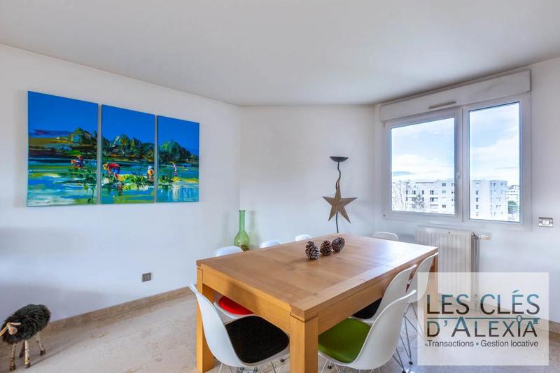 Appartement - 153 m² - 6 pièces