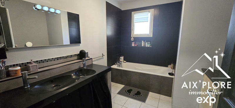 Maison - 108 m² - 4 pièces