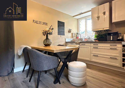 Appartement - 76 m² - 3 pièces