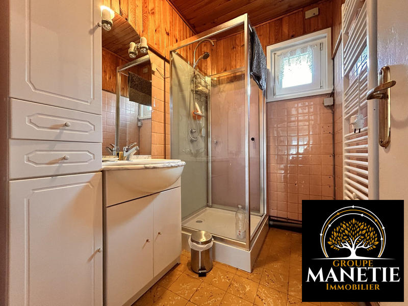 Maison - 80 m² - 8 pièces