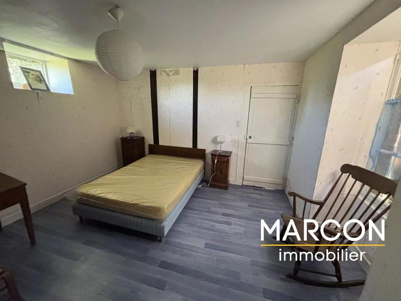 Maison - 212 m² - 8 pièces