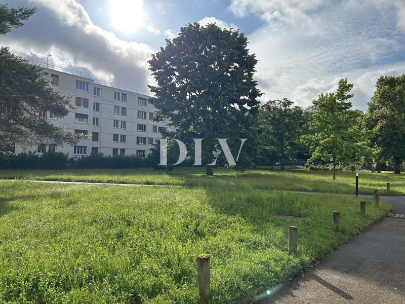 Appartement - 72 m² - 5 pièces