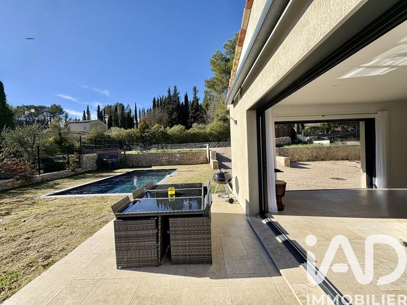 Maison - 128 m² - 5 pièces