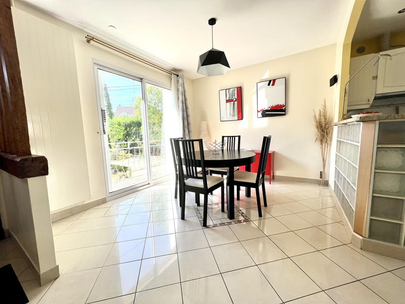 Maison - 146 m² - 8 pièces