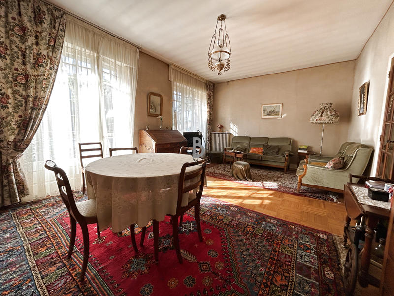 Maison - 194 m² - 8 pièces