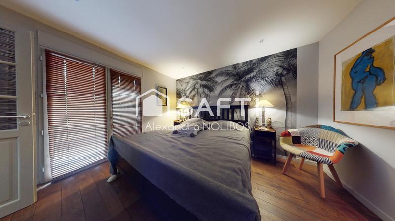 Maison - 330 m² - 7 pièces