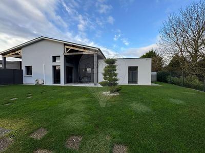 Maison - 113 m² - 4 pièces