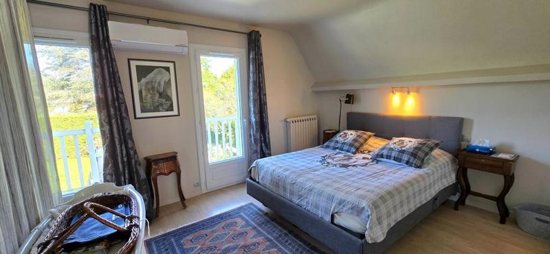 Maison - 194 m² - 8 pièces