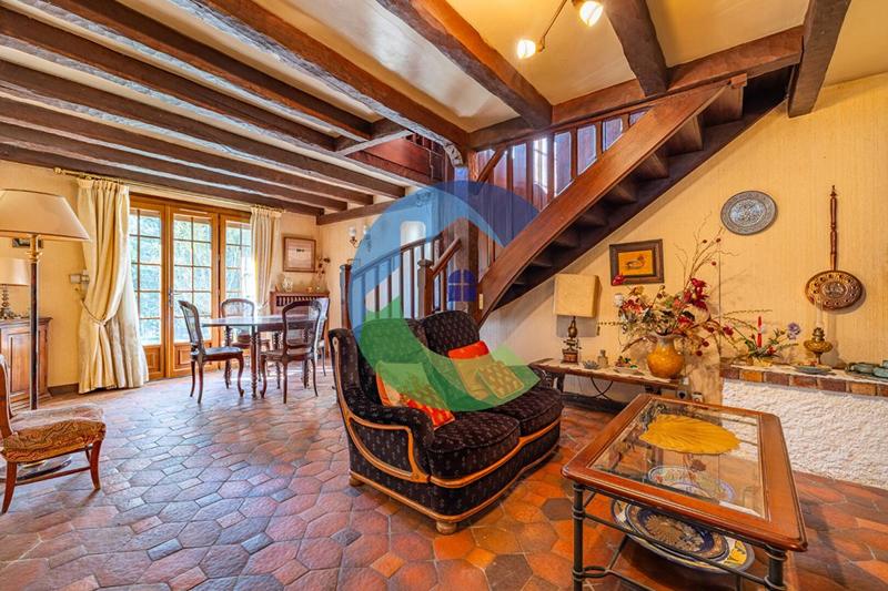 Maison - 195 m² - 7 pièces