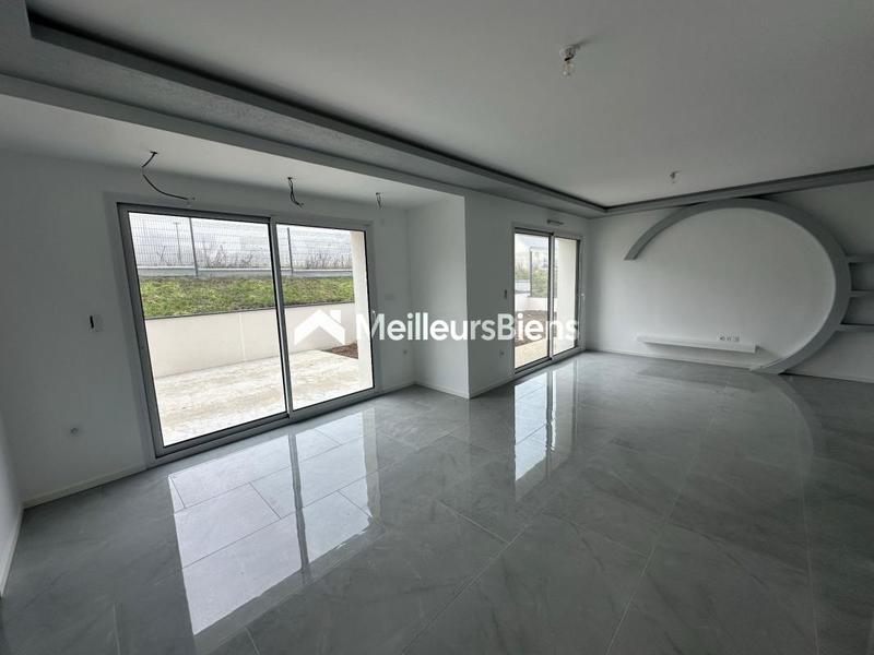 Maison - 142 m² - 6 pièces