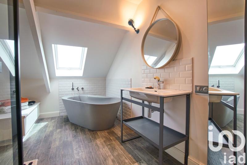 Maison - 135 m² - 5 pièces