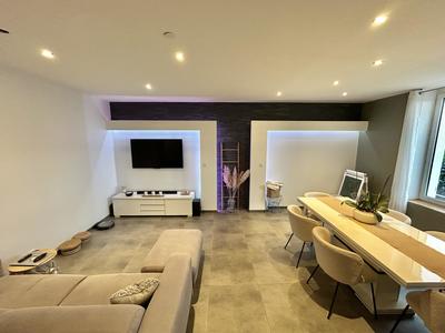 Appartement - 100 m² - 5 pièces