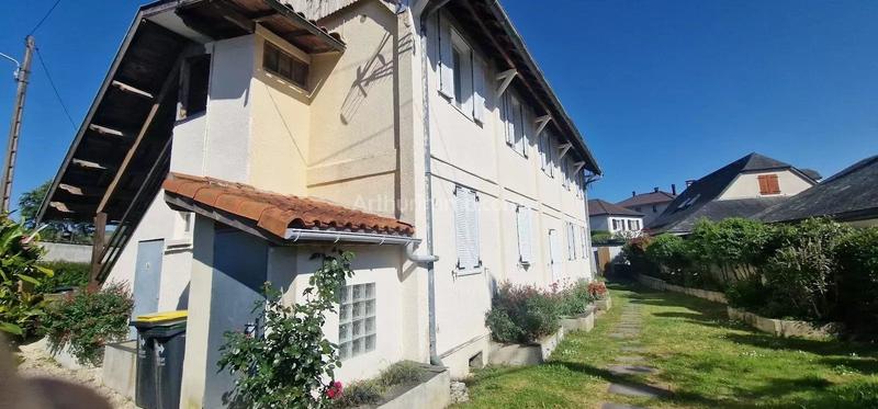 Immeuble - 12 pièces